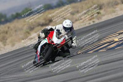 media/Oct-13-2025-Moto Forza (Mon) [[a66d839500]]/2-A Group/Session 3 (Turn 16)/